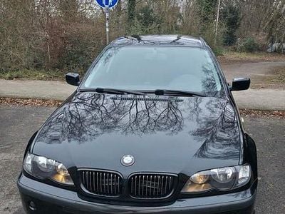 Gebraucht BMW 318 146 PS (107 kW) 2001 Schwarz Limousine