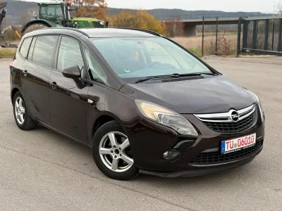 Gebraucht Opel Zafira 131 PS (96 kW) 2013 Braun Van / Kleinbus