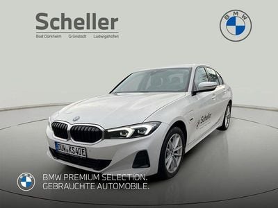 Second-hand BMW 330e Sport Line 292 CP (214 kW) 2022 Alb Berlinǎ
