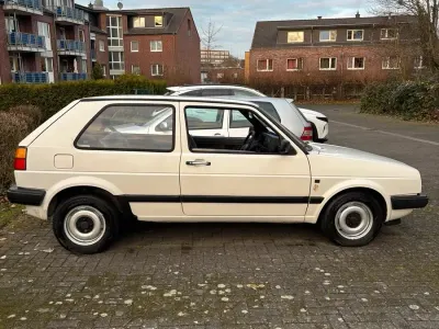 Gebraucht VW Golf 55 PS (40 kW) 2026 Weiß Coupé