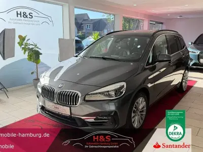 Gebraucht BMW 220 Luxury Line 178 PS (130 kW) 2021 Mineralgrau Van / Kleinbus