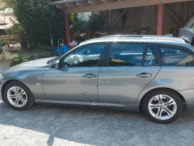 Gebraucht BMW 320 170 PS (125 kW) 2010 Grau Kombi