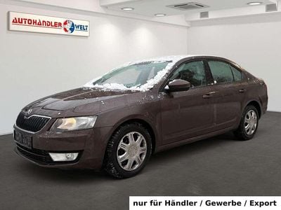Gebraucht Skoda Octavia Ambition 105 PS (77 kW) 2014 Braun Kleinwagen