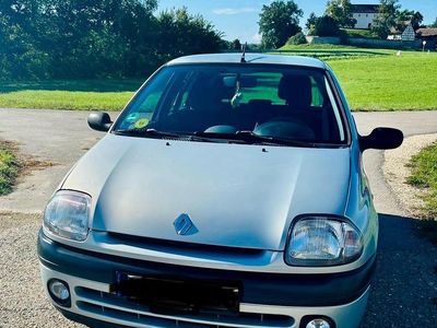 Renault Clio II