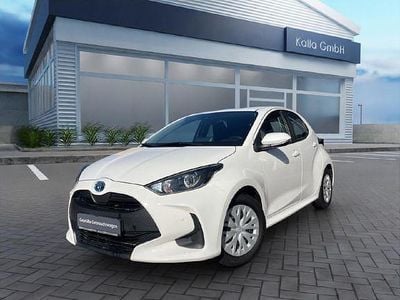 Usata Toyota Yaris Hybrid Business Edition 116 CV (85 kW) 2022 Bianco
