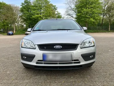 Gebraucht Ford Focus Style 125 PS (91 kW) 2008 Silber Limousine