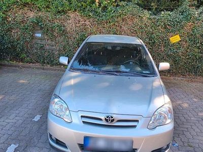 Second-hand Toyota Corolla 117 CP (86 kW) 2005 Argintiu Berlinǎ