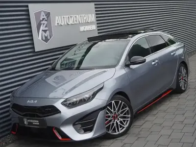 Gebraucht Kia ProCeed GT GT 204 PS (150 kW) 2022 Lunarsilber metallic Kleinwagen