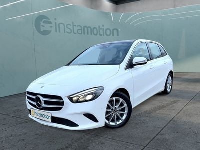 Gebraucht Mercedes B200 163 PS (119 kW) 2019 Weiß Van / Kleinbus