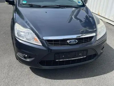 Gebraucht Ford Focus 109 PS (80 kW) 2011 Grau Kombi