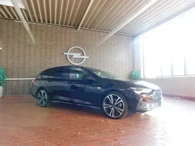 Gebraucht Opel Insignia Ultimate 174 PS (127 kW) 2022 Schwarz Kombi