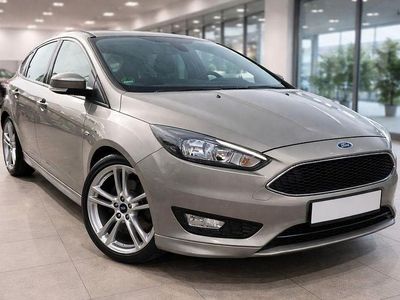 Second-hand Ford Focus ST-Line 140 CP (102 kW) 2018 Argintiu Berlinǎ
