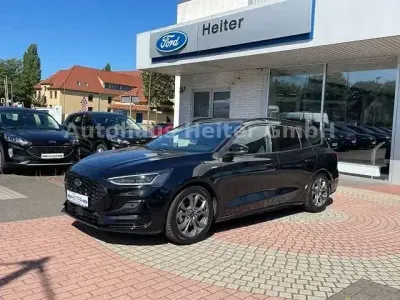 Gebraucht Ford Focus ST-Line X 155 PS (114 kW) 2025 Schwarz Limousine