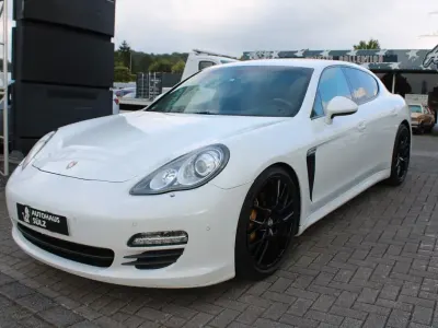 Gebraucht Porsche Panamera S 400 PS (294 kW) 2012 Weiß Kleinwagen