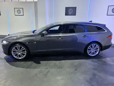 Usata Jaguar XF Sportbrake Portfolio 241 CV (177 kW) 2018 Grigio Station wagon