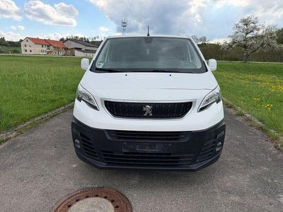 Gebraucht Peugeot Expert 122 PS (89 kW) 2017 Weiß Van