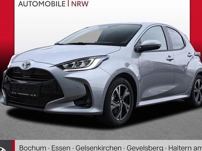 Neu Toyota Yaris Hybrid 116 PS (85 kW) 2025 Silber Limousine
