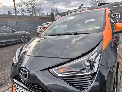 Gebraucht Toyota Aygo Edition 72 PS (52 kW) 2020 Grau Kleinwagen
