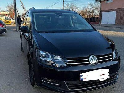 Second-hand VW Sharan 150 CP (110 kW) 2020 Negru Monovolum