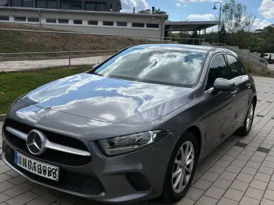 Gebraucht Mercedes A200 163 PS (119 kW) 2018 Grau Limousine