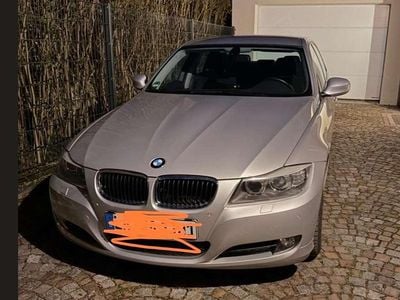 Gebraucht BMW 320 170 PS (125 kW) 2009 Silber Limousine