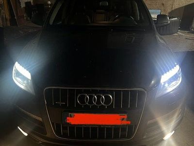 Grau Gebraucht 2011 Audi Q7 Performance SUV | 11.350 € (Etwas zu teuer)