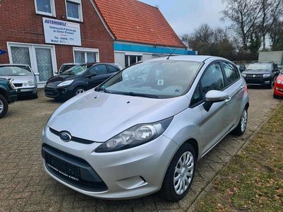 Silber Gebraucht 2010 Ford Fiesta Limousine | 3.499 € (Fairer Preis)
