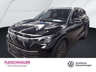 Gebraucht VW Tiguan Goal 150 PS (110 kW) 2025 Schwarz SUV