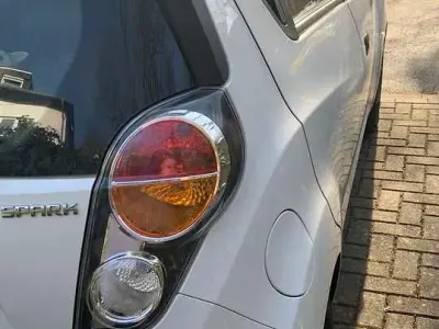 Używany Chevrolet Spark 68 KM (50 kW) 2011 Biały Hatchback