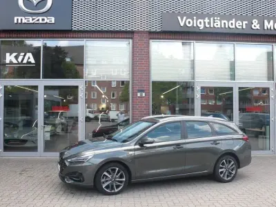 Gebraucht Hyundai i30 Trend 160 PS (117 kW) 2024 Grau Kombi