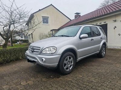 Gebraucht Mercedes ML270 AMG 163 PS (119 kW) 2003 Silber SUV