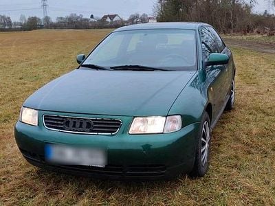 Grün Gebraucht 2000 Audi A3 Kleinwagen | 450 € (Fairer Preis)