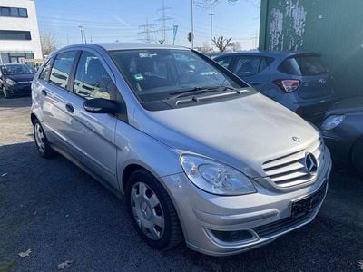 Mercedes B180