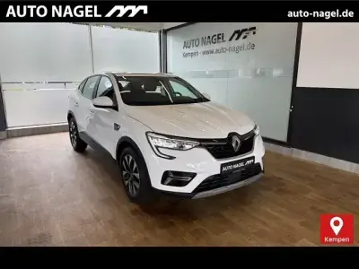 Gebraucht Renault Arkana Equilibre 140 PS (102 kW) 2023 Weiß SUV