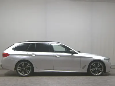 Gebraucht BMW M550 Performance 400 PS (294 kW) 2019 Grau Limousine