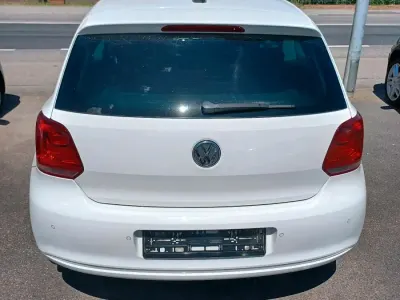 Gebraucht VW Polo 60 PS (44 kW) 2013 Weiß Kleinwagen
