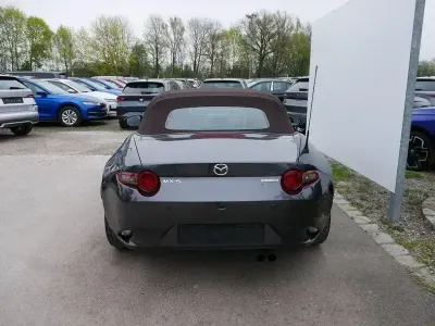 Gebraucht Mazda MX5 184 PS (135 kW) 2024 Grau Cabrio