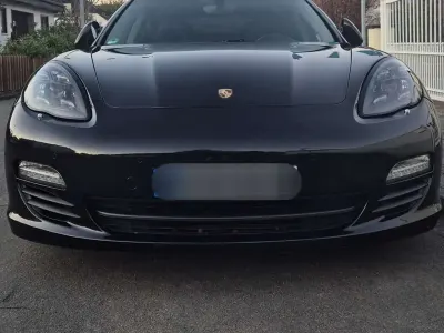 Gebraucht Porsche Panamera 250 PS (183 kW) 2012 Schwarz Kleinwagen