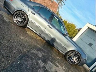 Mercedes E350
