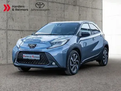 Neu Toyota Aygo 72 PS (52 kW) 2025 Grau