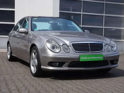 Brugt Mercedes E500 Avantgarde 306 HK (225 kW) 2004 Sølv Sedan