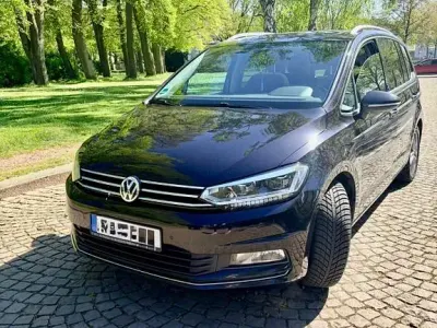 Używany VW Touran Comfortline 116 KM (85 kW) 2017 Czarny Minivan