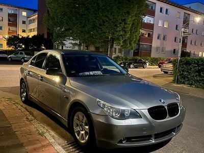 BMW 523