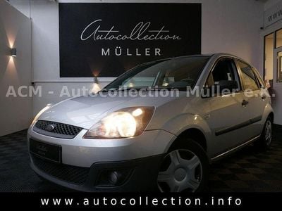 Grau Gebraucht 2009 Ford Fiesta Limousine | 2.297 € (Fairer Preis)
