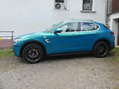 Gebraucht Alfa Romeo Stelvio Super 233 PS (171 kW) 2017 Blau SUV