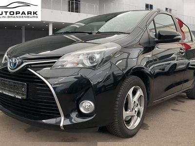 Gebraucht Toyota Yaris Hybrid Edition-S 101 PS (74 kW) 2016 Schwarz Limousine