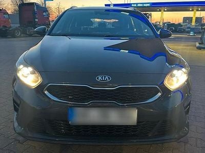 Gebraucht Kia Ceed 120 PS (88 kW) 2019 Kleinwagen