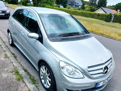 Gebraucht Mercedes B200 136 PS (100 kW) 2006 Grau Van / Kleinbus