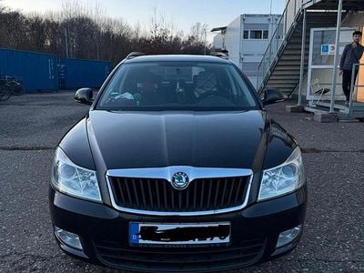 Gebraucht Skoda Octavia 105 PS (77 kW) 2012 Schwarz Limousine