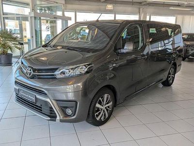 Gebraucht Toyota Proace Verso Comfort 144 PS (105 kW) 2022 Grau Kombi